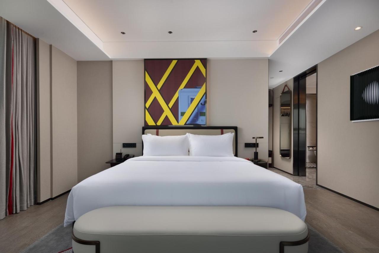 Hotel Radisson Red Guangzhou South Railway Station Zewnętrze zdjęcie