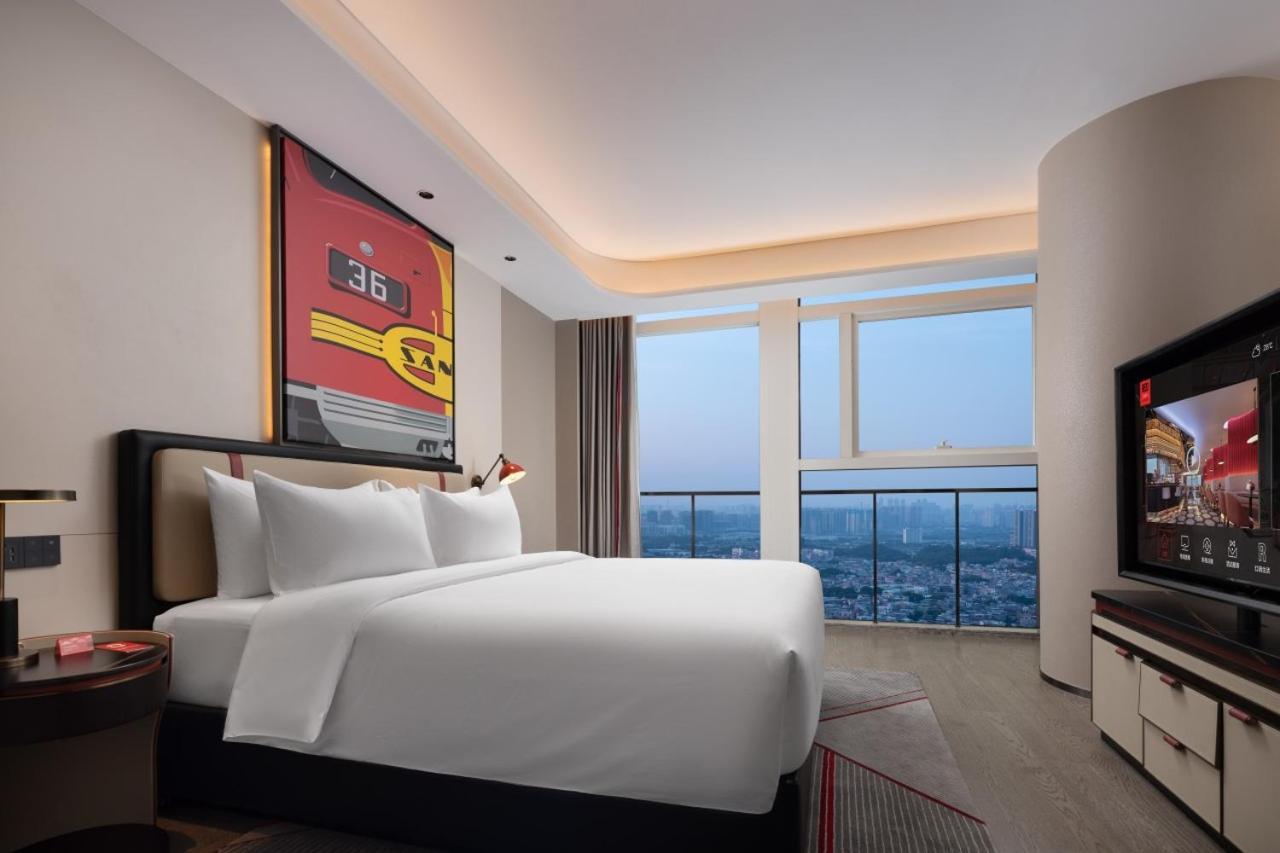 Hotel Radisson Red Guangzhou South Railway Station Zewnętrze zdjęcie