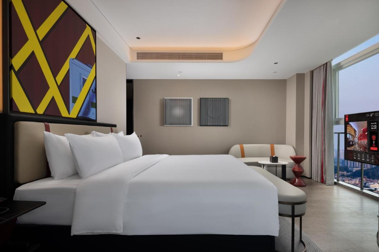 Hotel Radisson Red Guangzhou South Railway Station Zewnętrze zdjęcie
