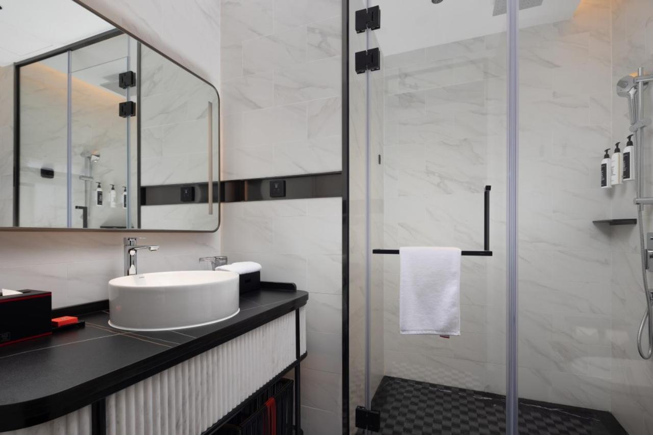 Hotel Radisson Red Guangzhou South Railway Station Zewnętrze zdjęcie