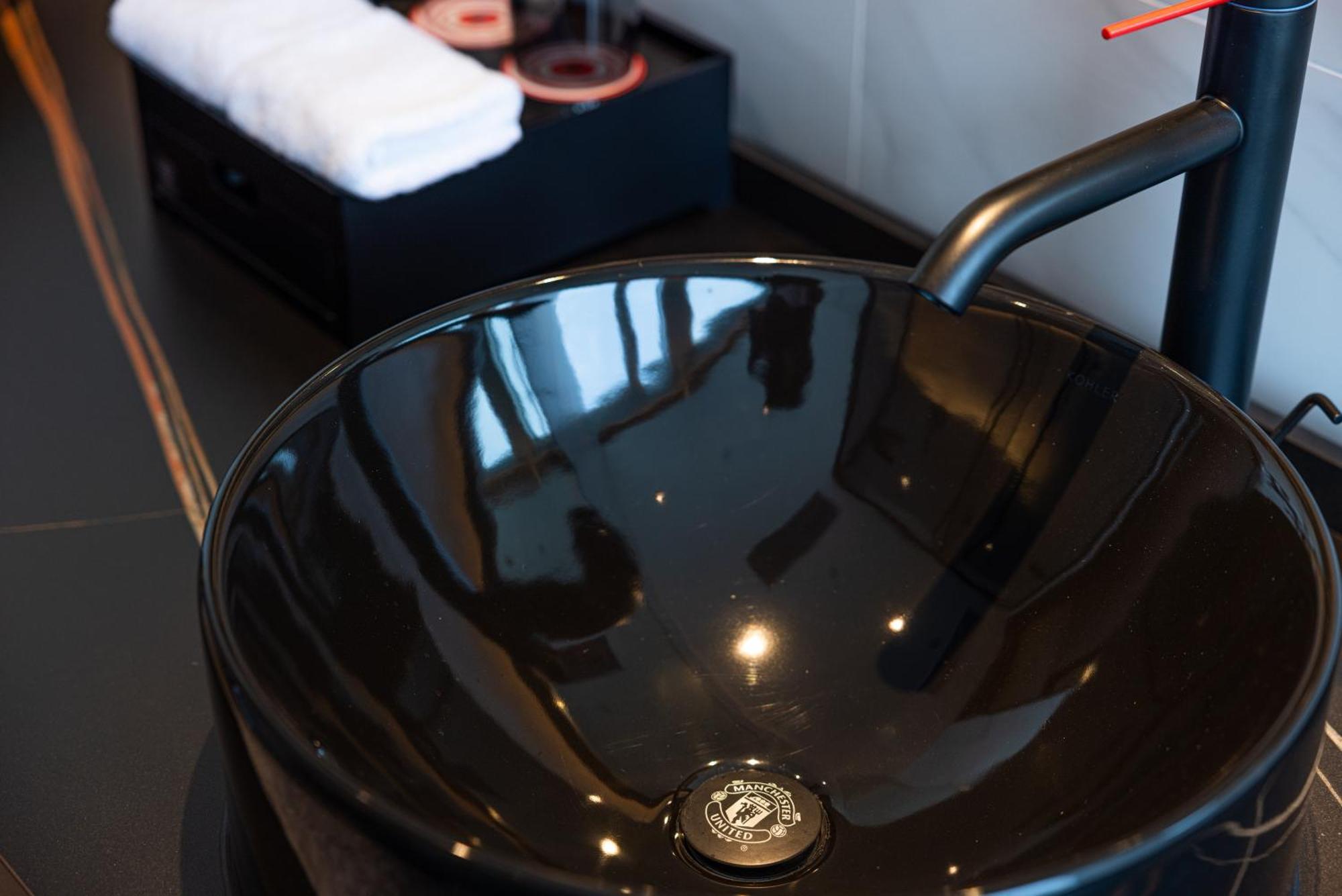 Hotel Radisson Red Guangzhou South Railway Station Zewnętrze zdjęcie